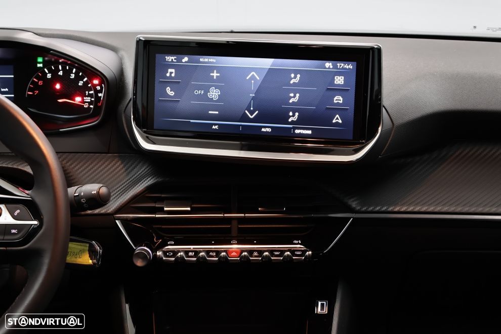 Peugeot 2008 1.2 PureTech Style - 17