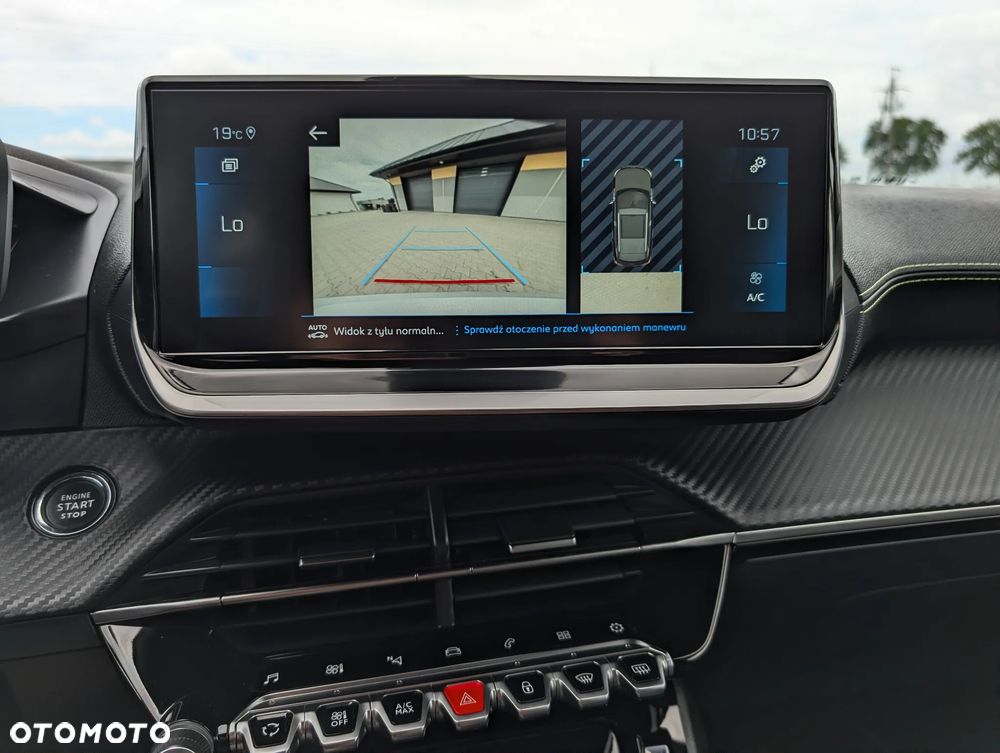 Peugeot 2008 PureTech 130 EAT8 GT - 29