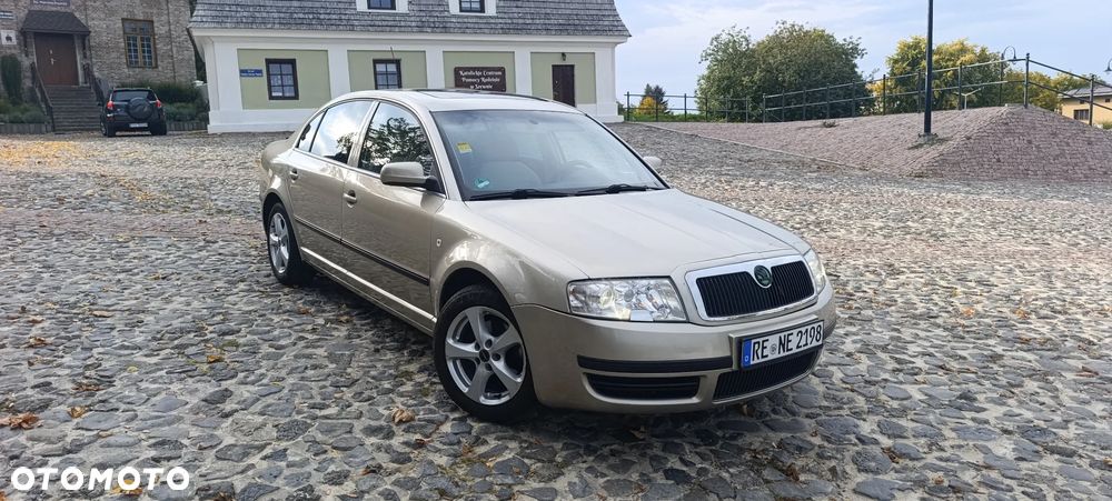Skoda Superb - 4