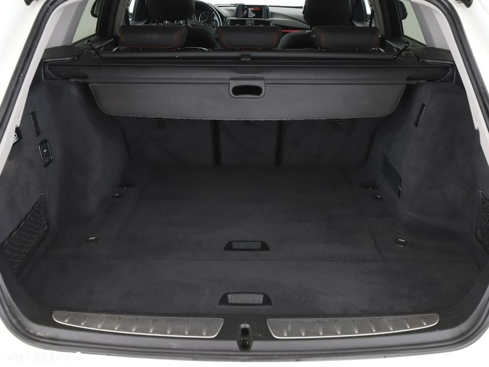 BMW Seria 3 318d - 21