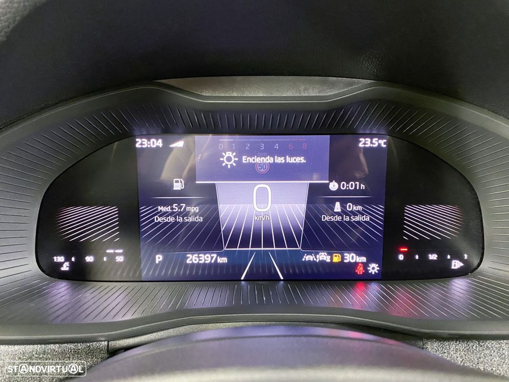 Skoda Kamiq 1.0 TSI DSG — fotografia 11