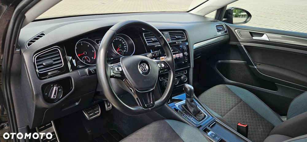Volkswagen Golf 1.6 TDI SCR DSG IQ.DRIVE - 6