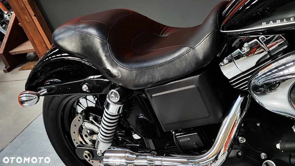Harley-Davidson Dyna Wide Glide - 25
