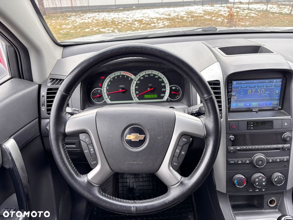 Chevrolet Captiva 2.4 LS 5os - 6