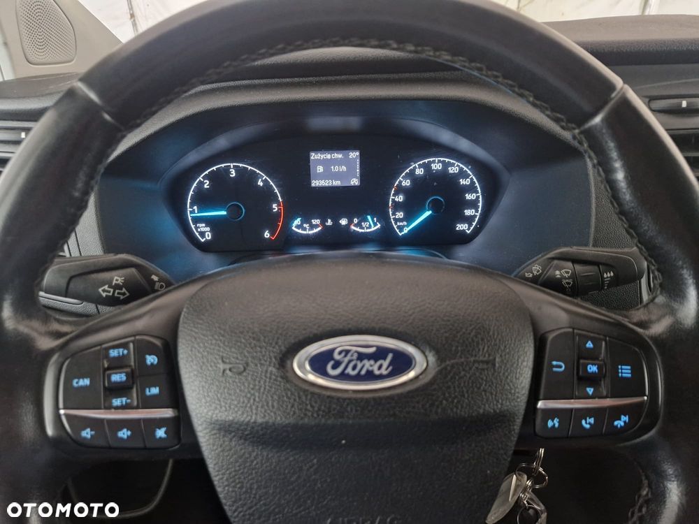 Ford Custom - 19