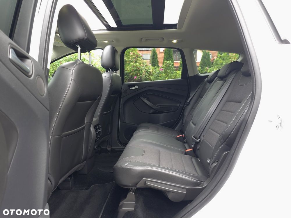 Ford Kuga 2.0 TDCi 4WD Titanium - 17