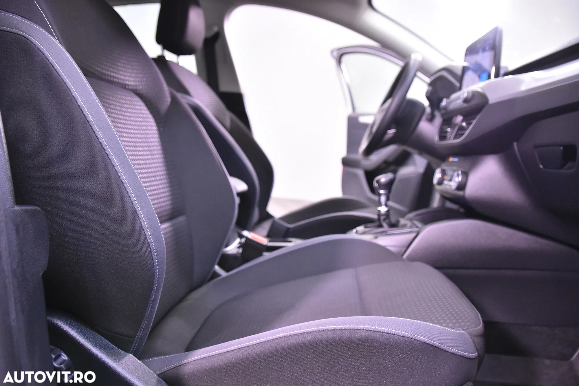 Ford Focus - 11