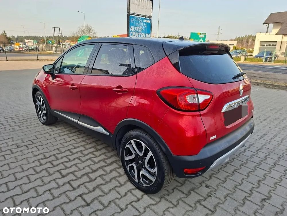 Renault Captur 1.2 TCe Helly Hansen EDC - 5