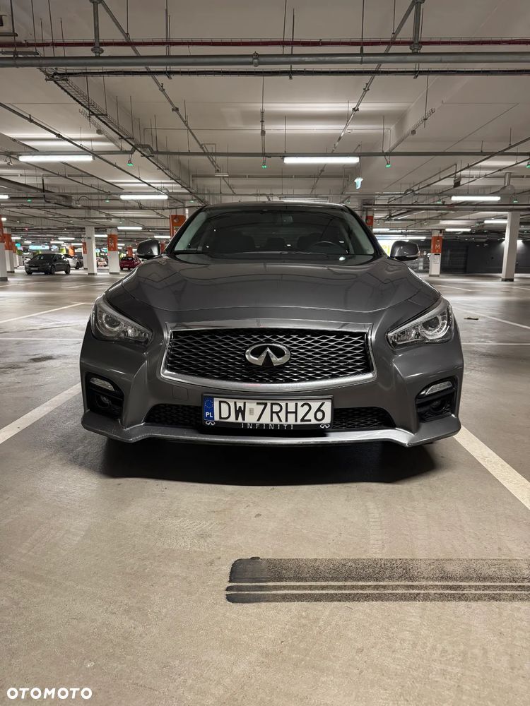 Infiniti Q50 - 2