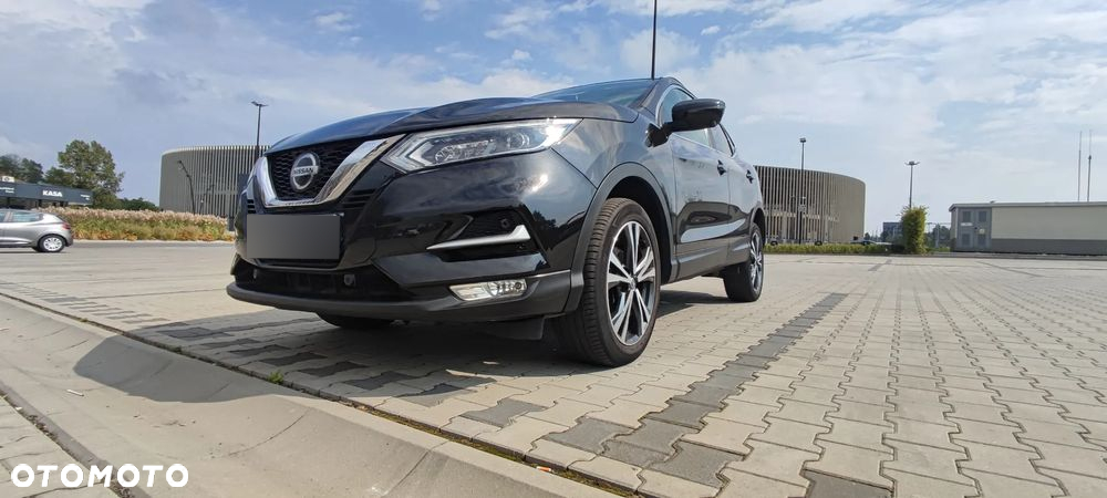 Nissan Qashqai 1.3 DIG-T N-Connecta DCT - 2