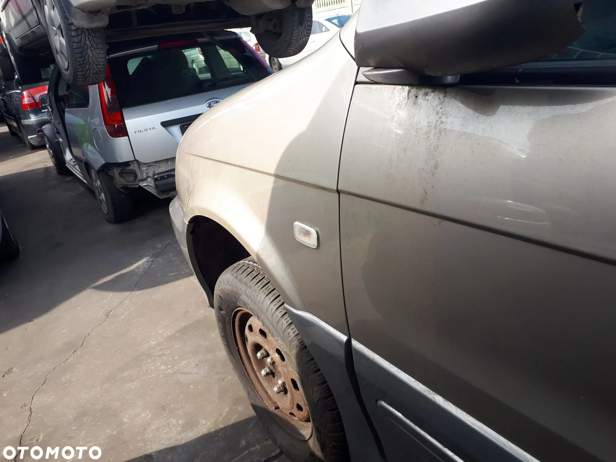 KIA CARNIVAL I LIFT 01-05 MASKA PRZÓD PRZEDNIA KOMPLETNA - 17