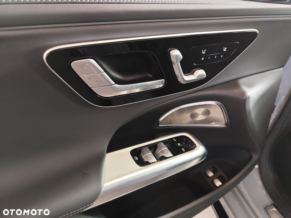 Mercedes-Benz Klasa E - 8