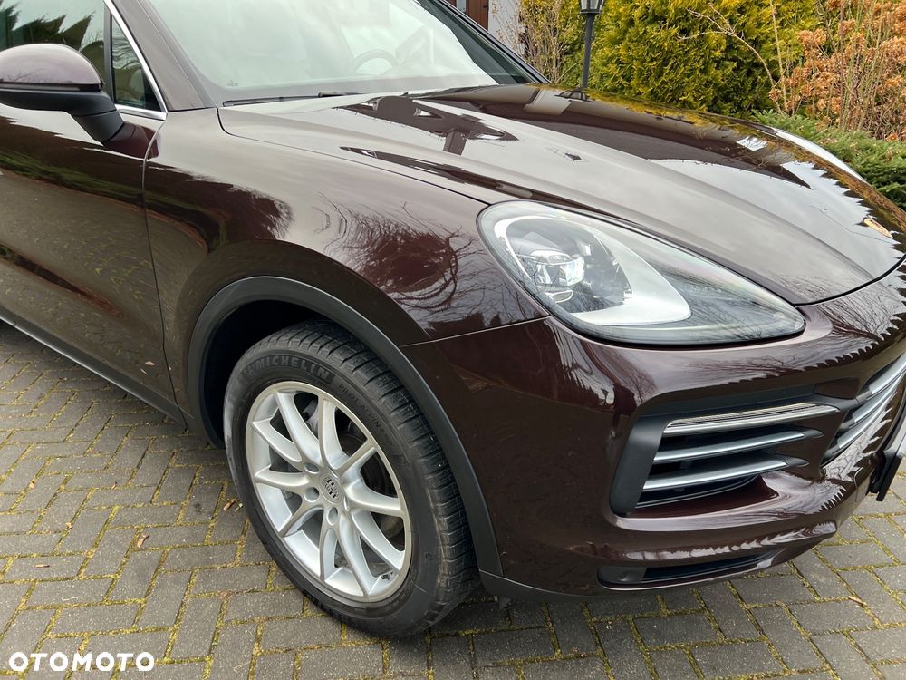 Porsche Cayenne Standard - 35