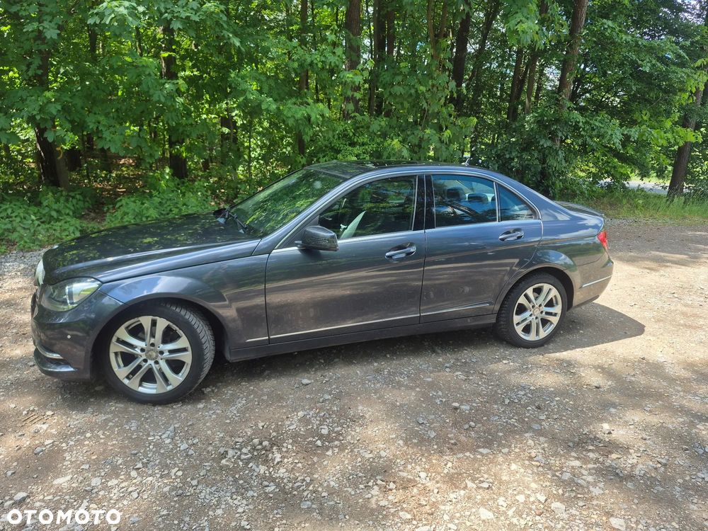 Mercedes-Benz Klasa C 180 (BlueEFFICIENCY) 7G-TRONIC Avantgarde - 4