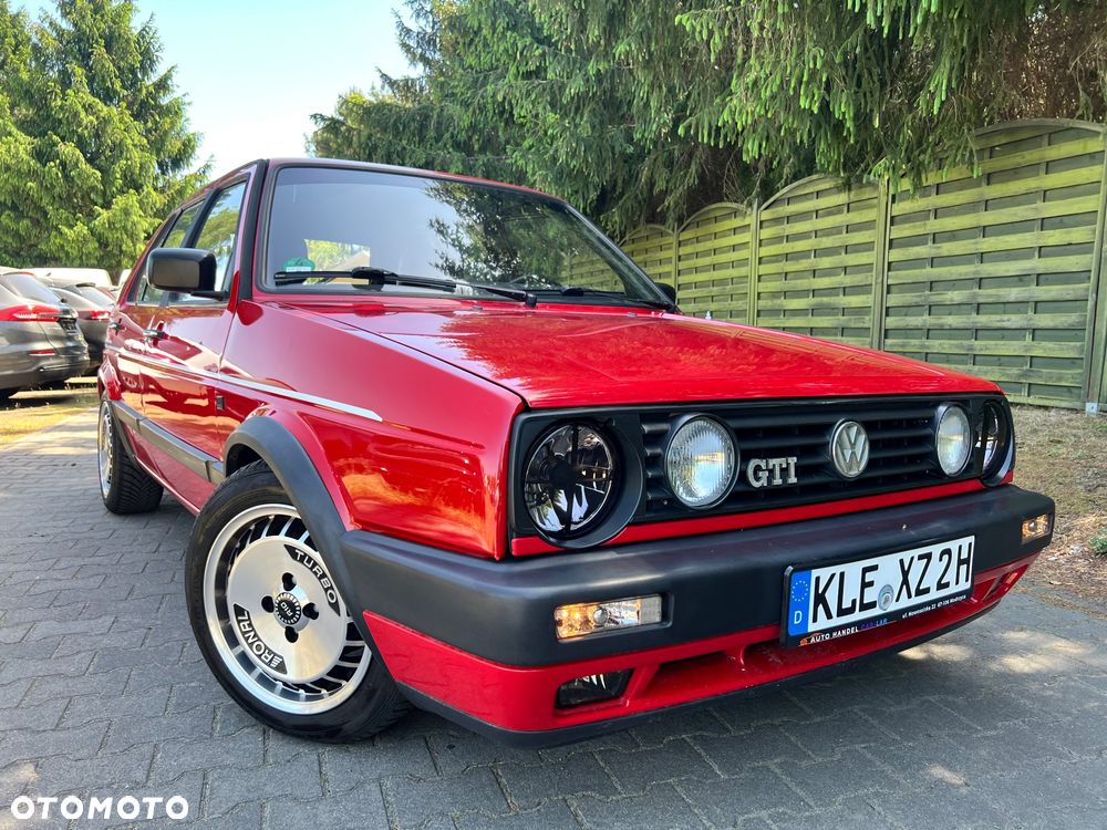 Volkswagen Golf - 2