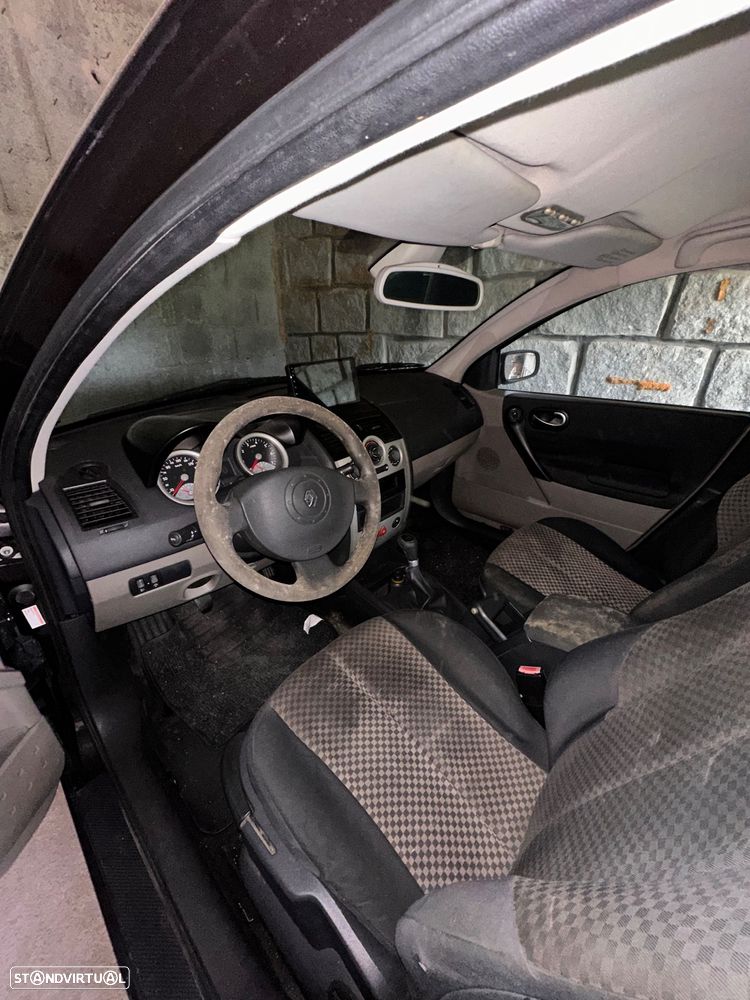 Renault Mégane 1.5 dCi Confort - 6