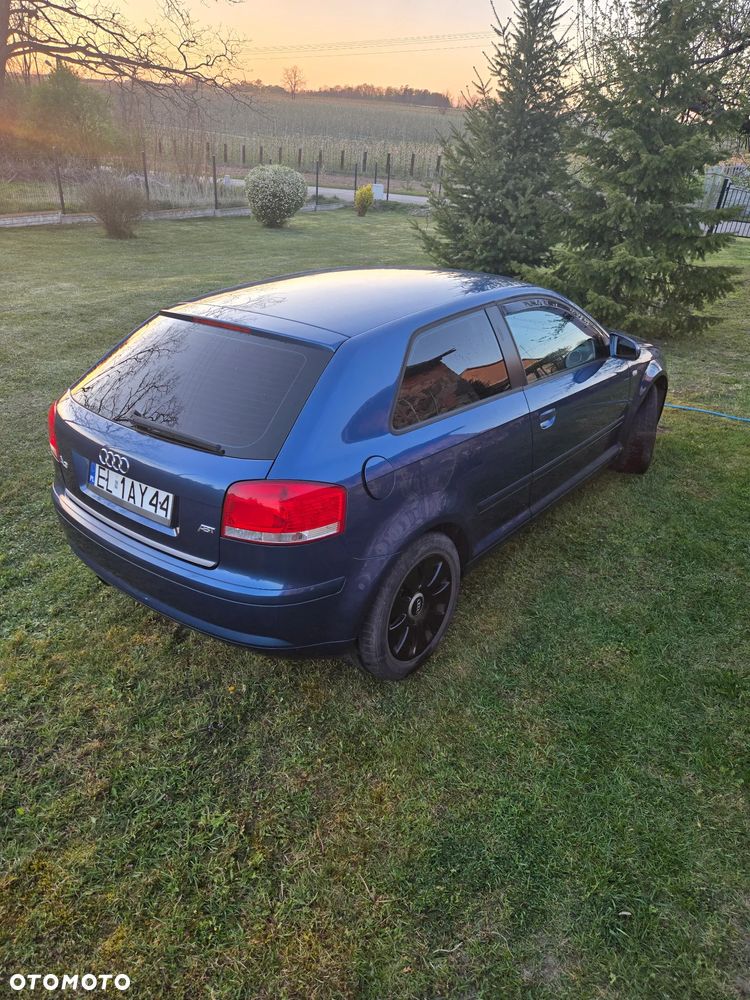 Audi A3 3-drzwiowe 1.6 Ambiente - 14