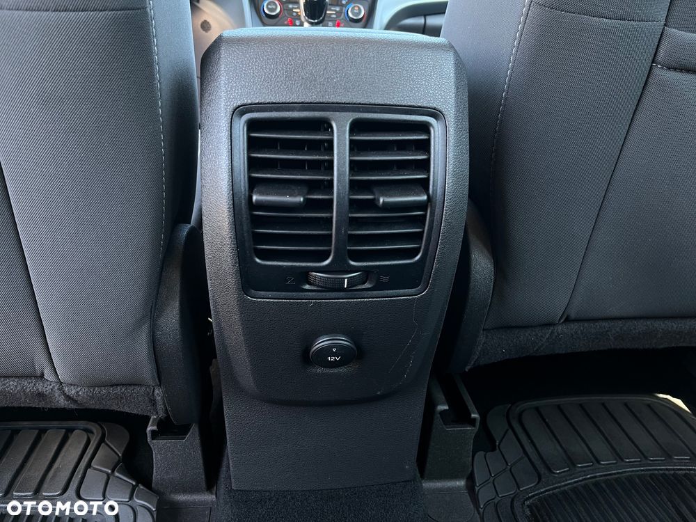 Ford Kuga 2.0 TDCi 4WD Titanium - 28