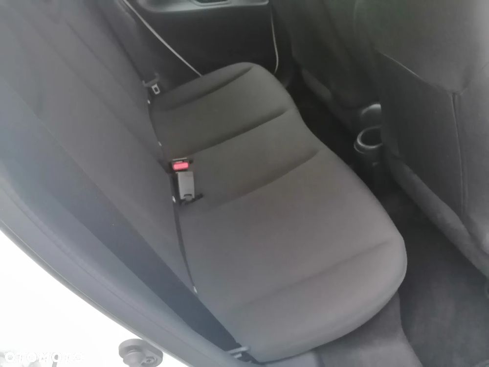Toyota Aygo x.shift x-play connect - 17