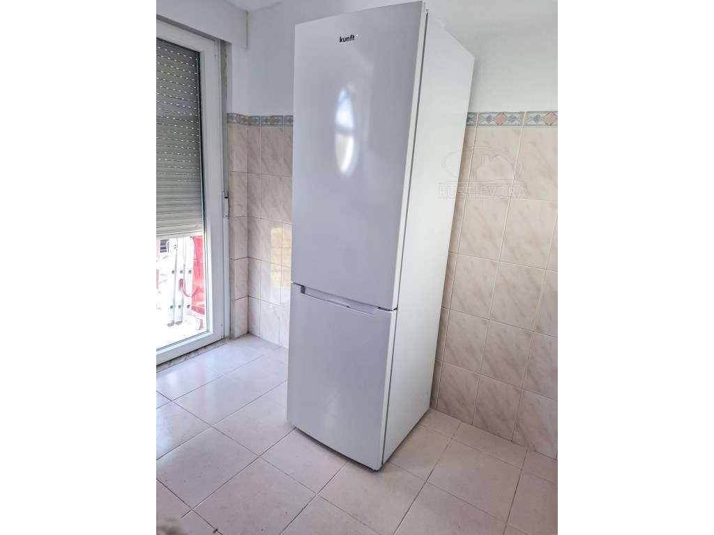 Apartamento T3 totalmente remodelado, mobilado e equipado - Grande imagem: 5/16