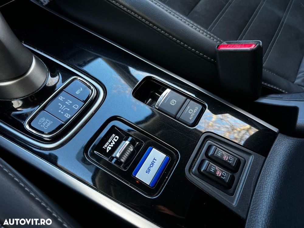 MITSUBISHI Outlander 2019 — imagine 16