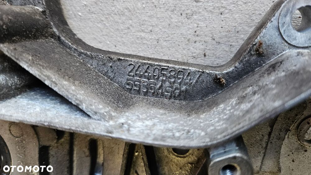 Opel Astra H Meriva B 1.6 16v pompa olejowa silnika oleju obudowa rozrządu Z16XEP - 2