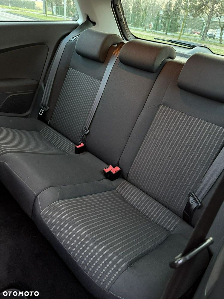 Volkswagen Polo - 6
