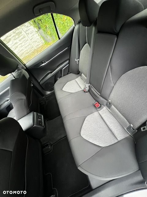 Toyota Camry 2.5 Hybrid Comfort CVT - 12