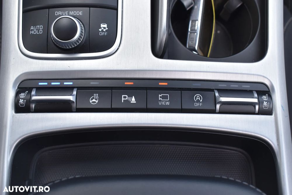 Kia Stinger 2.0 T-GDI RWD GT Line - 18