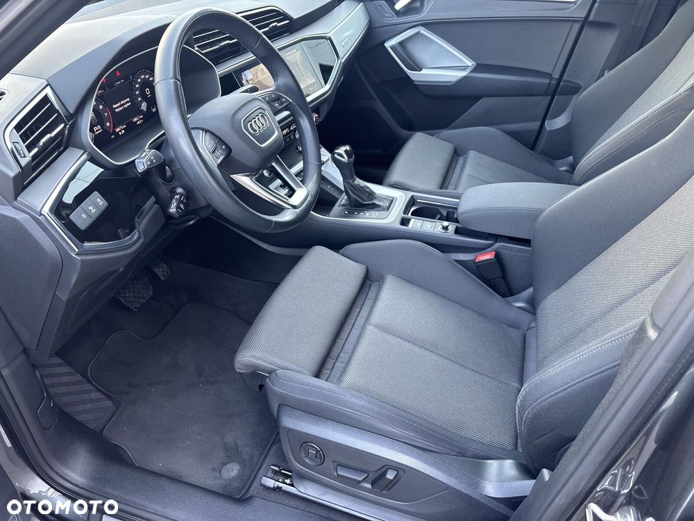 Audi Q3 Sportback - 15