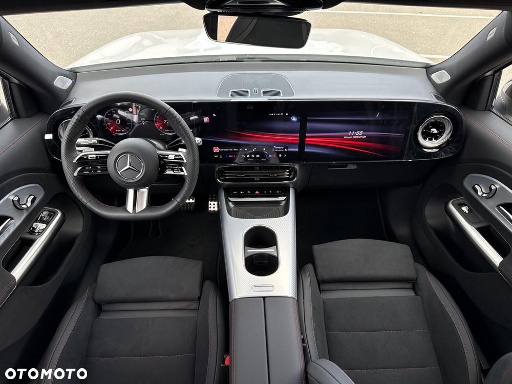 Mercedes-Benz GLB - 19