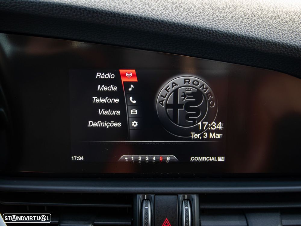 Alfa Romeo Giulia 2.2 D Super AT8 - 28