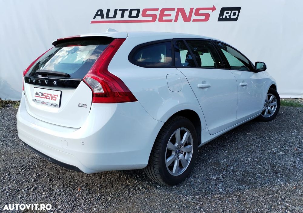 Volvo V60 D2 ECO Start-Stop Kinetic - 19