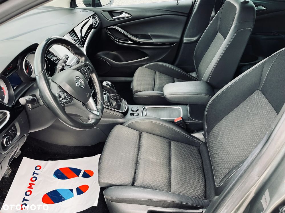 Opel Astra 1.4 T Elite S&S - 17