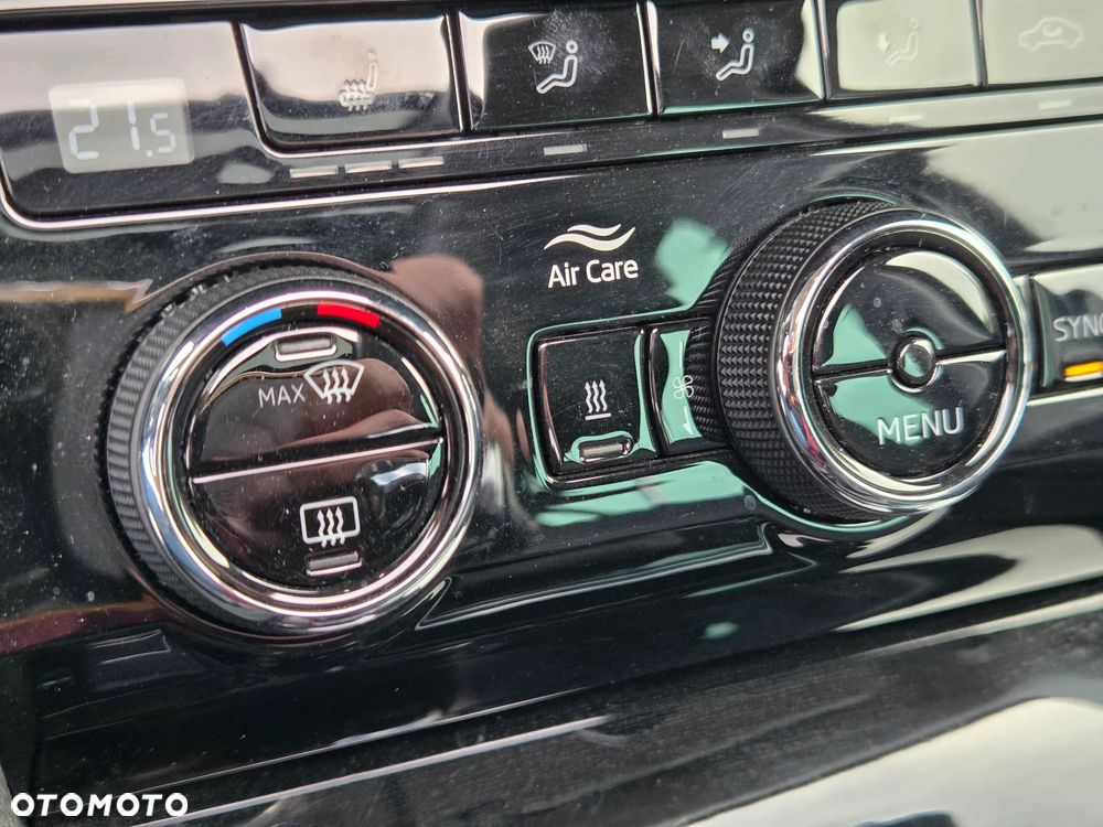 Skoda Superb 2.0 TSI 4x4 L&K DSG - 23