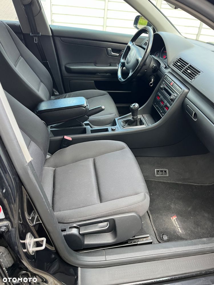 Audi A4 Avant - 13
