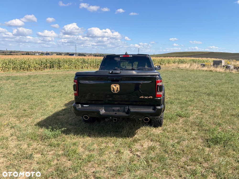 RAM 1500 5.7 Crew Cab Limited - 10