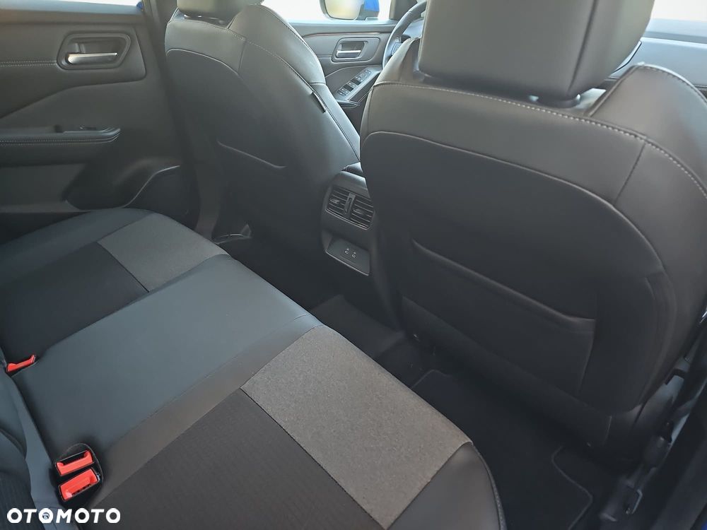 Nissan Qashqai 1.3 DIG-T MHEV N-Connecta Xtronic - 9