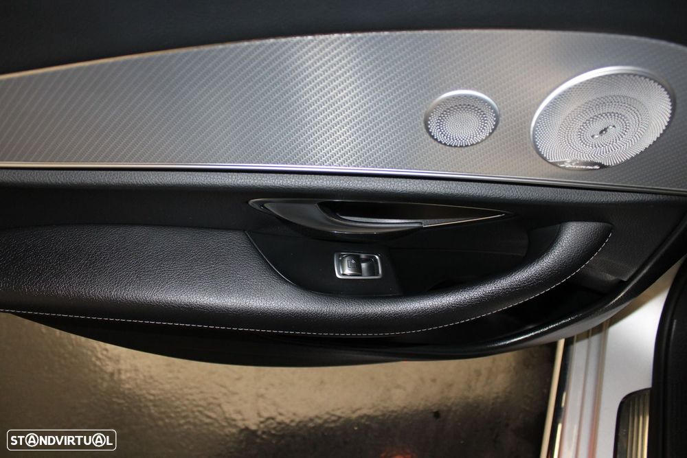 Mercedes-Benz E 300 de Avantgarde - 33