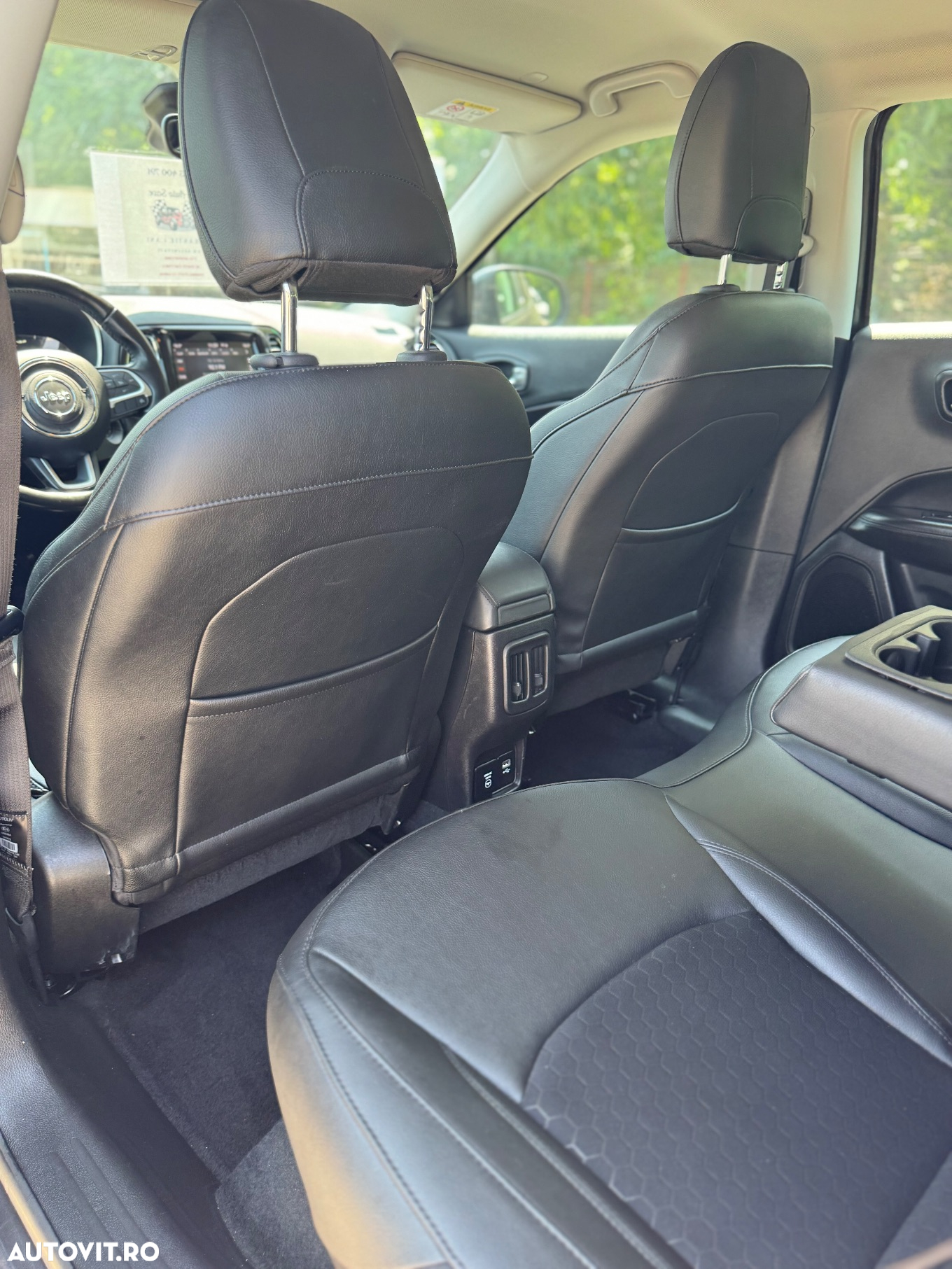 Jeep Compass - 23