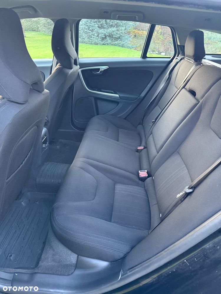 Volvo V60 ver-d2-kinetic - 9