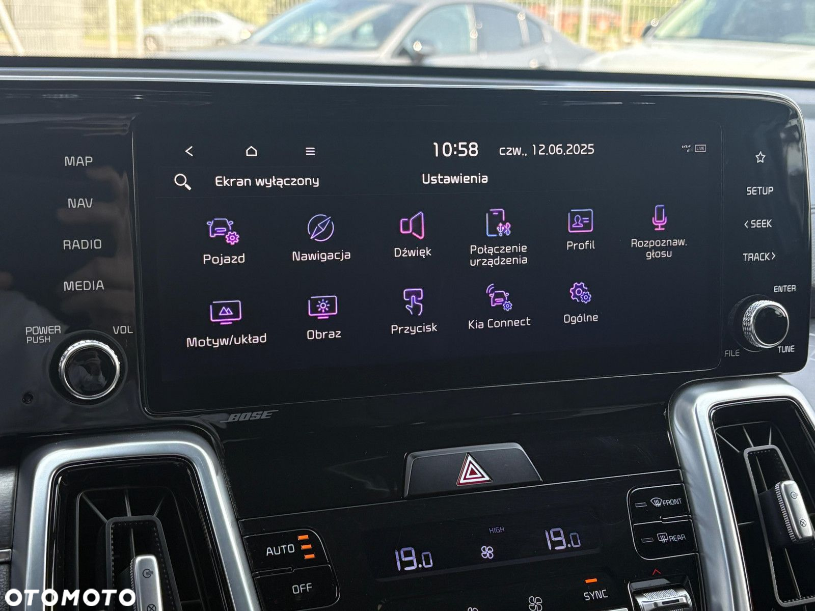 Kia Sorento - 33