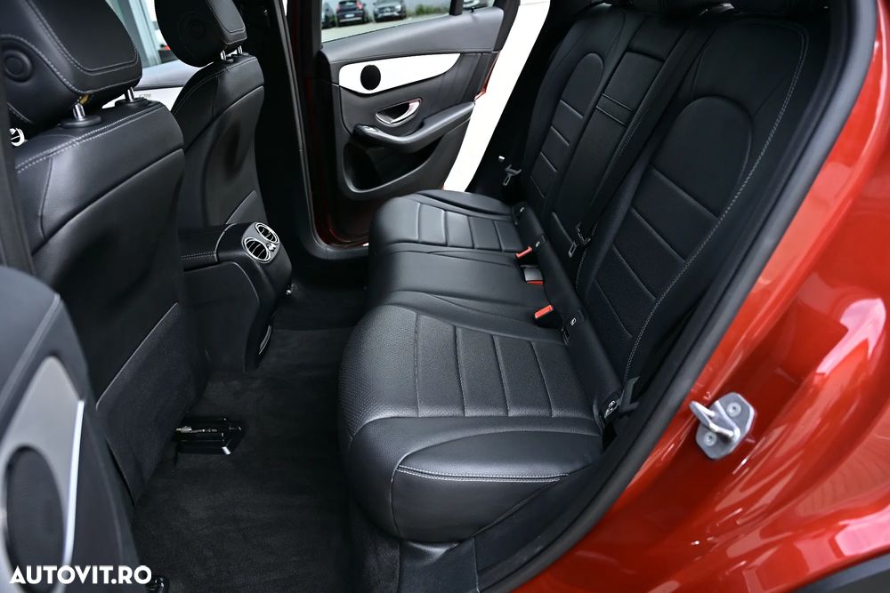 Mercedes-Benz GLC 250 d 4MATIC 9G-TRONIC AMG Line - 18