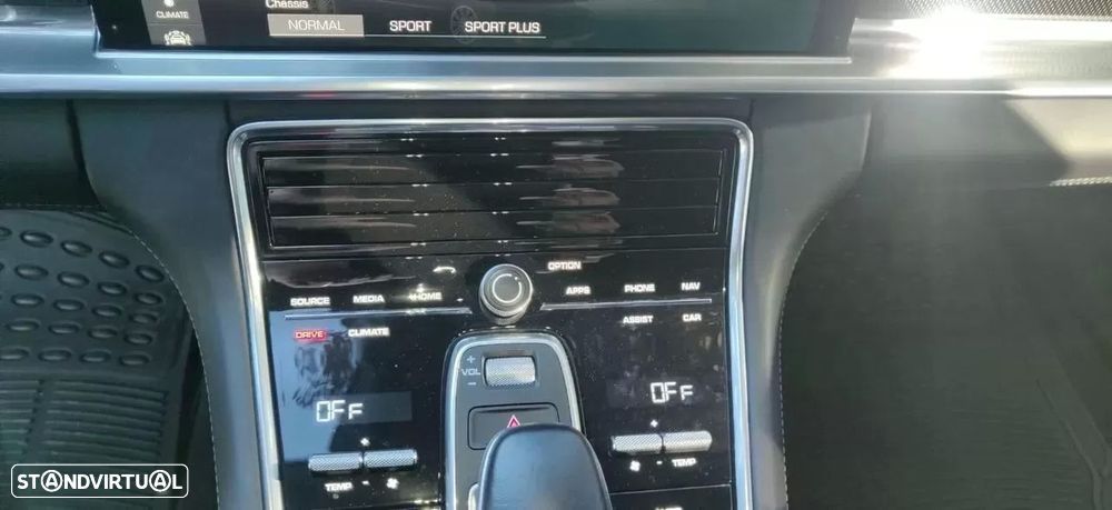 Porsche Panamera Turbo Executive - 47
