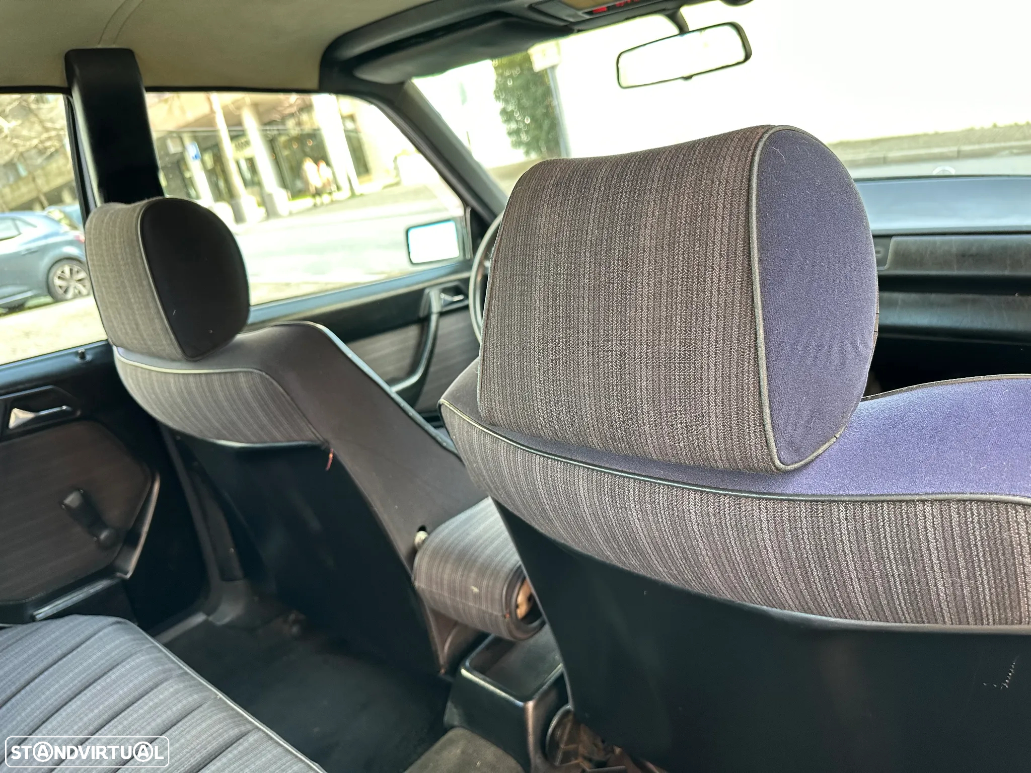 Mercedes-Benz E 230 - 27
