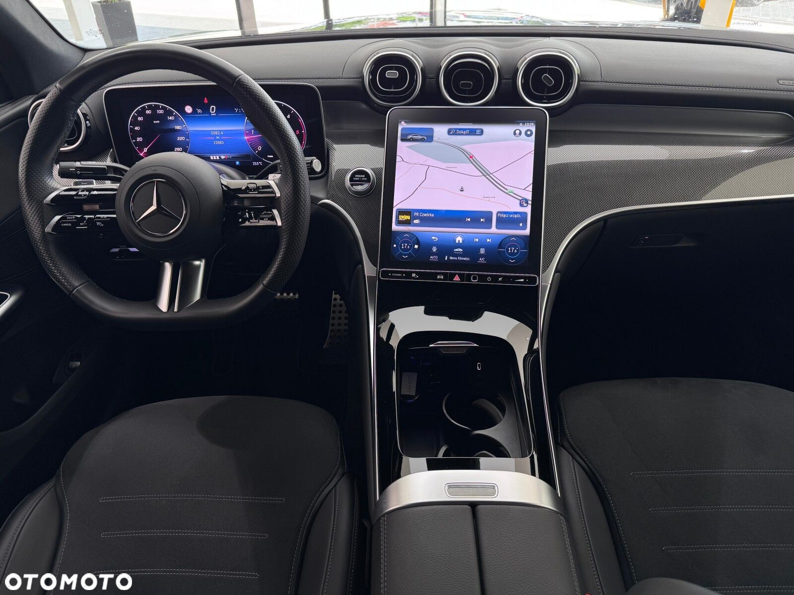Mercedes-Benz GLC - 14