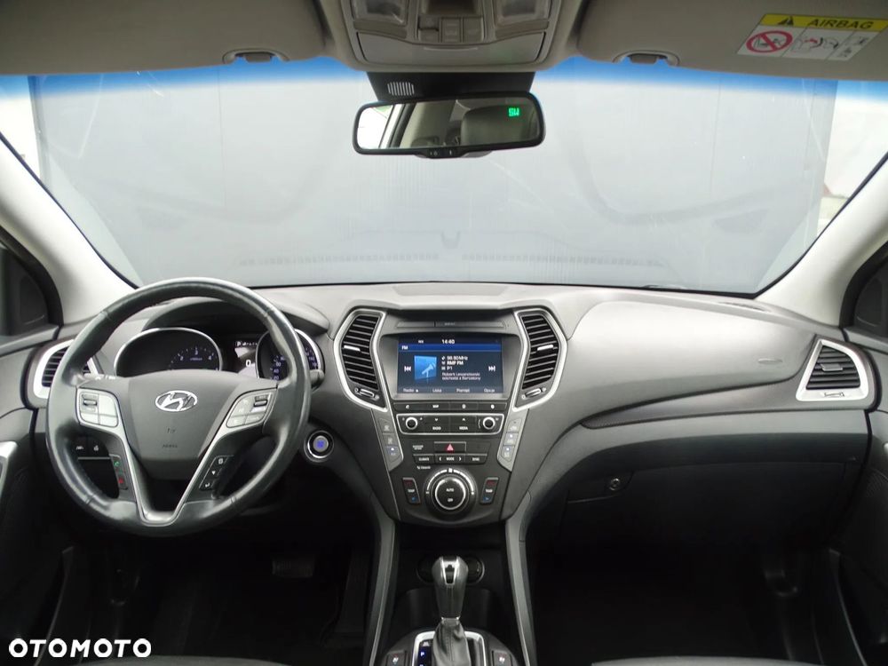 Hyundai Santa Fe - 25