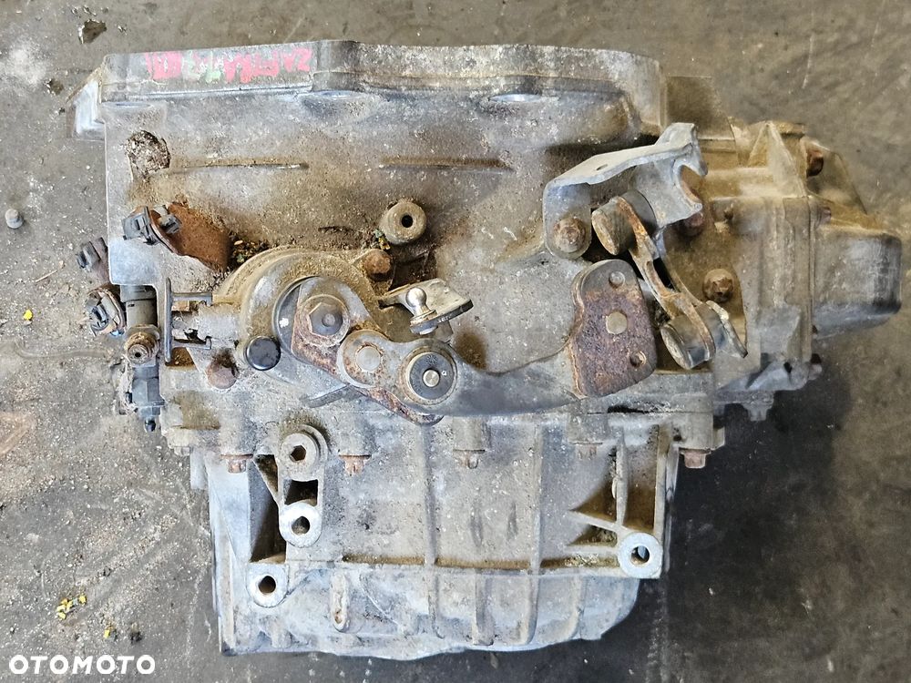 Opel Astra J 4 IV Meriva B 1.7 CDTI skrzynia biegów M32 - 7
