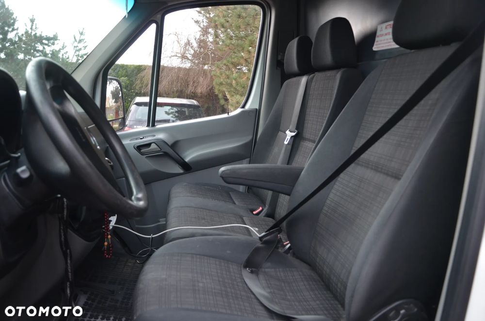 Mercedes-Benz Sprinter - 6