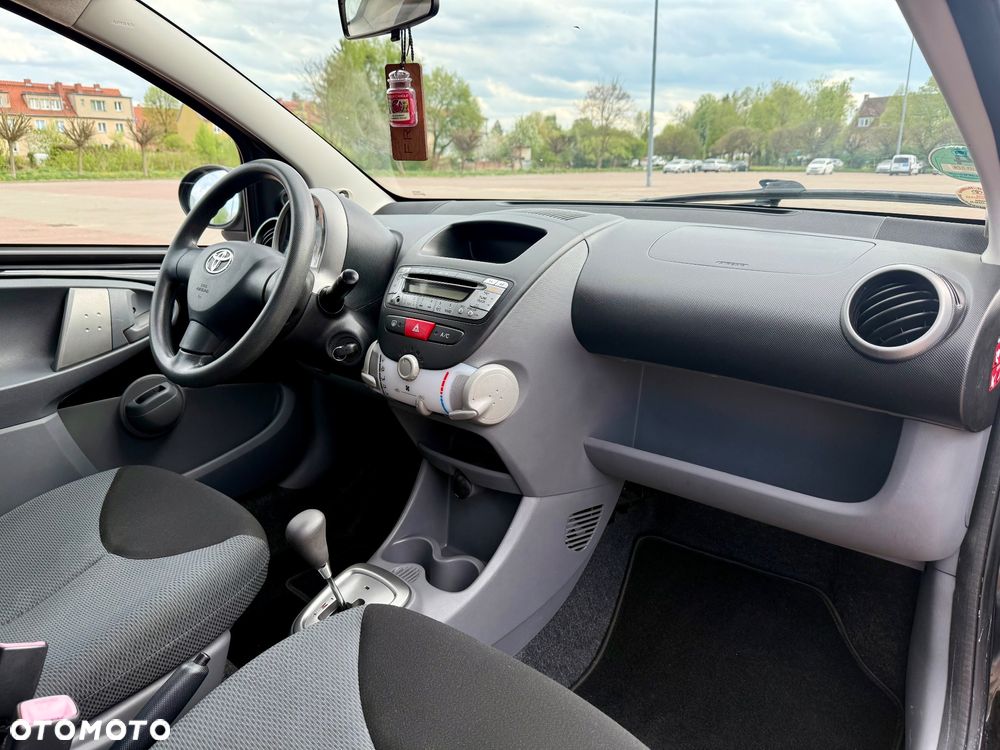 Toyota Aygo 1.0 VVT-i Luna MM A/C - 16